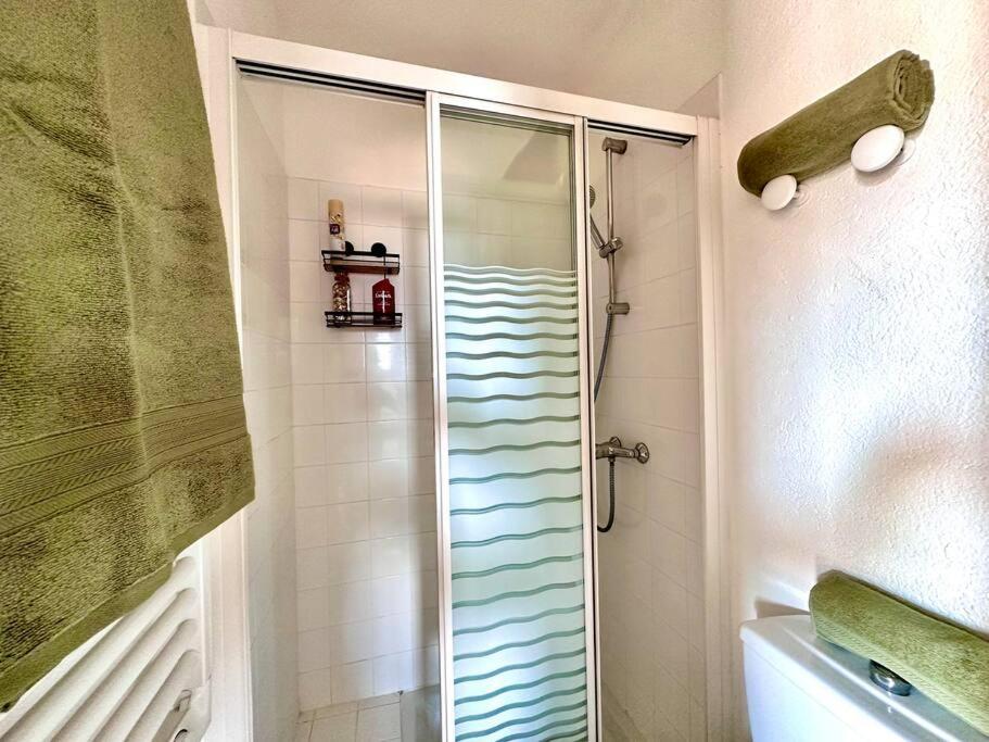 Le Coin De Mer 2, Bord De Mer, Plage 30M, Cosy, Clim, Wifi, 4 Personnes Fos-sur-Mer Extérieur photo