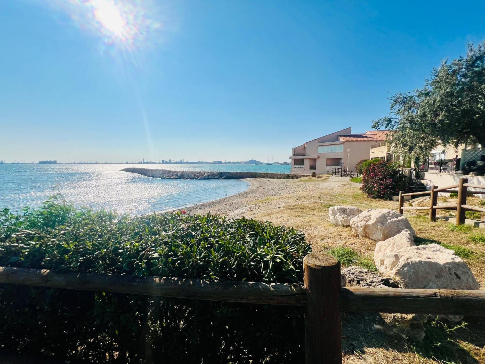 Le Coin De Mer 2, Bord De Mer, Plage 30M, Cosy, Clim, Wifi, 4 Personnes Fos-sur-Mer Extérieur photo